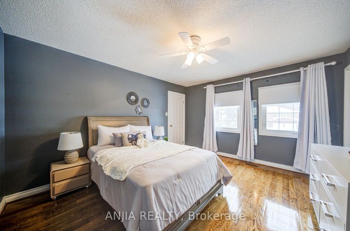 Photo 24 at 145 Beckenridge Drive, Milliken Mills East, Markham