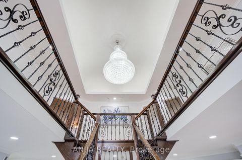 Photo 7 at 145 Beckenridge Drive, Milliken Mills East, Markham