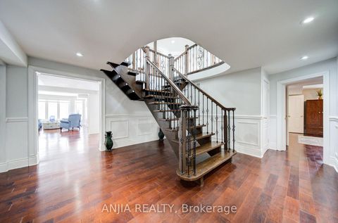 Photo 34 at 145 Beckenridge Drive, Milliken Mills East, Markham