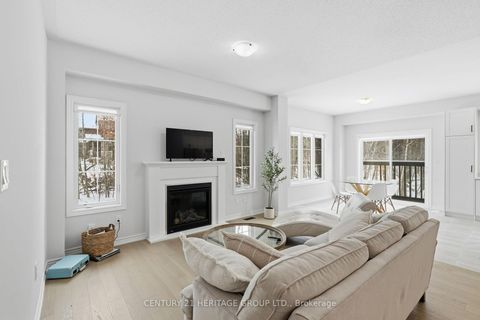 Photo 3 at 8 Scotia Road, Sutton & Jackson's Point, Georgina