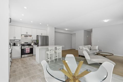 Photo 8 at 8 Scotia Road, Sutton & Jackson's Point, Georgina