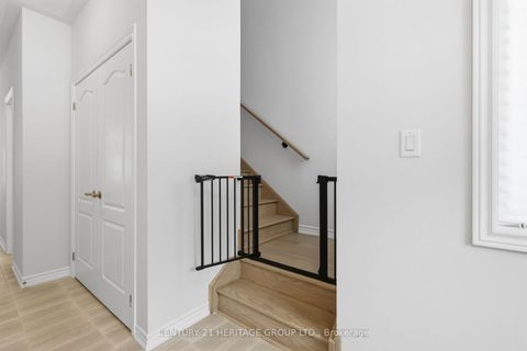 Photo 9 at 8 Scotia Road, Sutton & Jackson's Point, Georgina