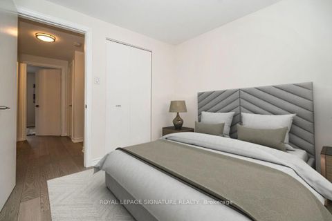 Photo 15 at 16 Corvus Starway, Henry Farm, Toronto