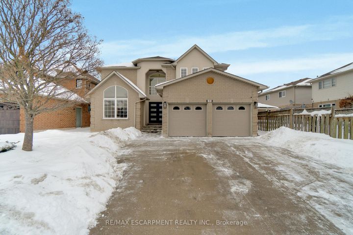Photo 2 at 191 Hawkswood Trail, Carpenter, Hamilton