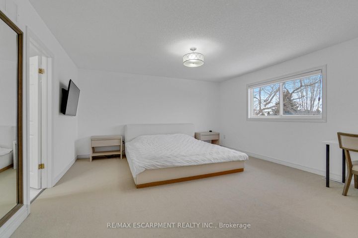 Photo 27 at 191 Hawkswood Trail, Carpenter, Hamilton