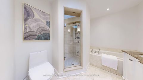 Photo 16 at 15 Farrington Drive, Windfields, Toronto