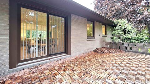 Photo 24 at 15 Farrington Drive, Windfields, Toronto