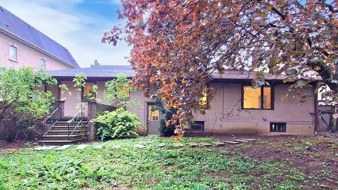 Photo 26 at 15 Farrington Drive, Windfields, Toronto