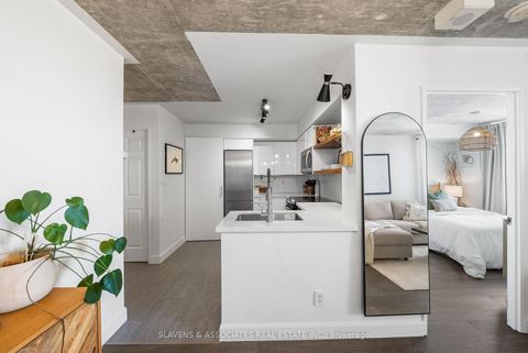 Photo 15 at 1402 - 1369 Bloor Street W, Dufferin Grove, Toronto