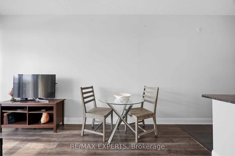 Photo 18 at 501 - 4700 HIGHWAY 7 Road S, East Woodbridge, Vaughan