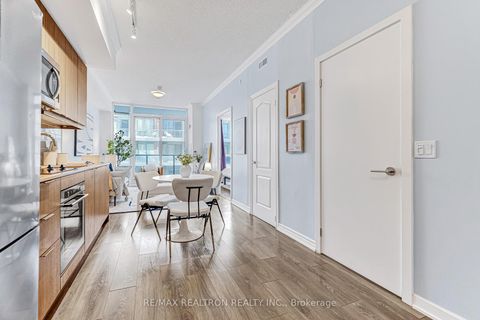 Photo 5 at 411 - 38 Forest Manor Road, Henry Farm, Toronto