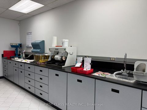 Photo 13 at 521 - 1200 Markham Road, Woburn, Toronto