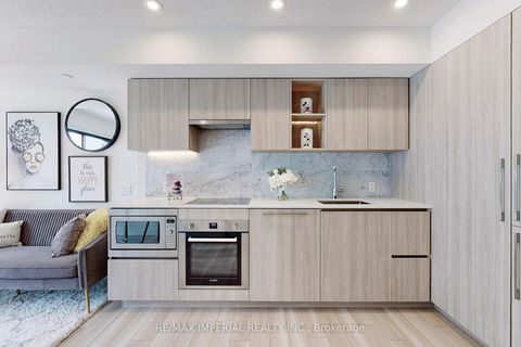 Photo 10 at 1001 - 17 Bathurst Street, Waterfront Communities C1, Toronto