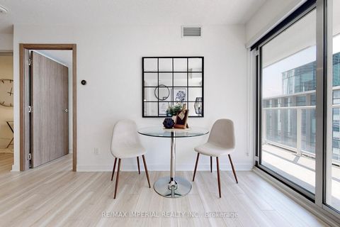 Photo 16 at 1001 - 17 Bathurst Street, Waterfront Communities C1, Toronto