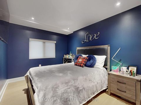 Photo 37 at 34 Dresden Road, Clanton Park, Toronto