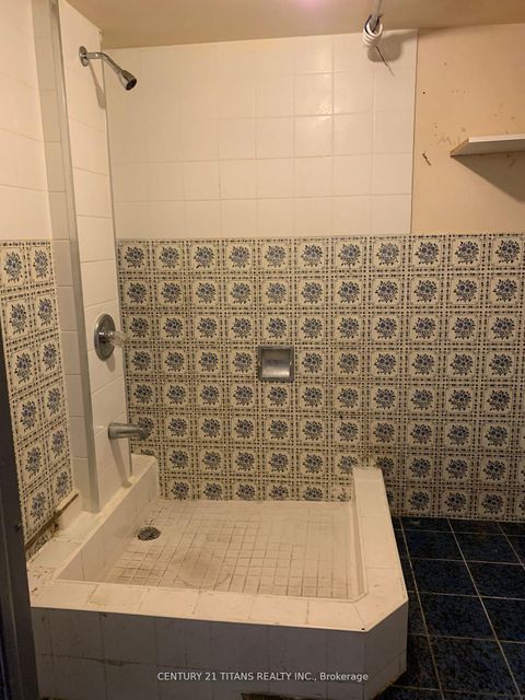 Photo 9 at 481A Oakwood Avenue, Oakwood Village, Toronto