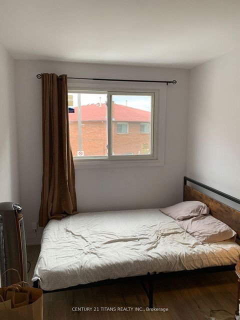 Photo 21 at 481 Oakwood Avenue, Oakwood Village, Toronto