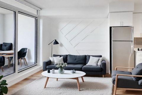 Photo 11 at 641 - 830 Lawrence Avenue W, Glen Park, Toronto