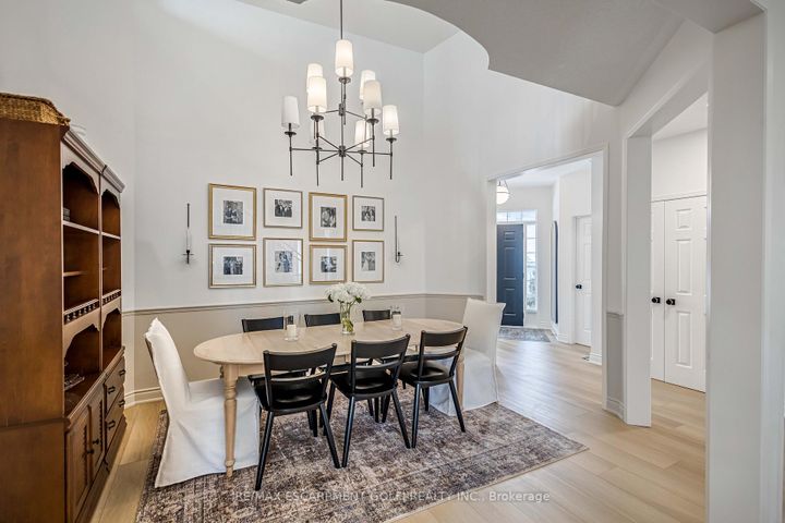 Photo 9 at 10 Anderson Court, Ancaster, Hamilton