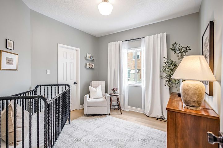 Photo 26 at 10 Anderson Court, Ancaster, Hamilton