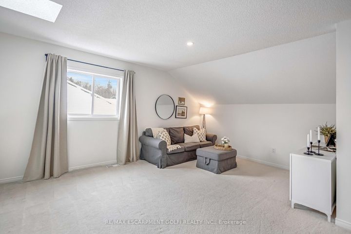 Photo 32 at 10 Anderson Court, Ancaster, Hamilton