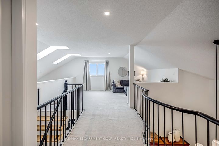 Photo 34 at 10 Anderson Court, Ancaster, Hamilton