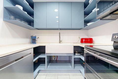 Photo 13 at 410/204 - 33 Harbour Square, Waterfront Communities C1, Toronto