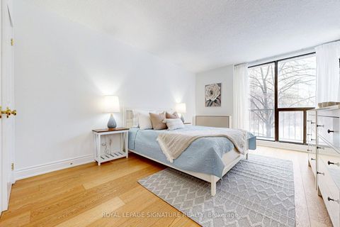 Photo 19 at 410/204 - 33 Harbour Square, Waterfront Communities C1, Toronto