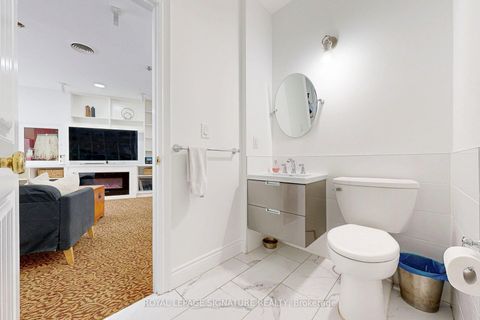 Photo 35 at 410/204 - 33 Harbour Square, Waterfront Communities C1, Toronto