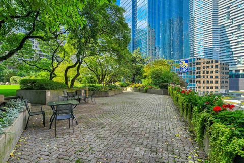 Photo 45 at 410/204 - 33 Harbour Square, Waterfront Communities C1, Toronto