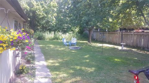 Photo 3 at 54 Farley Circle, Historic Lakeshore Communities, Georgina