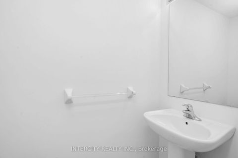 Photo 16 at 99 Divadale Road, Elder Mills, Vaughan