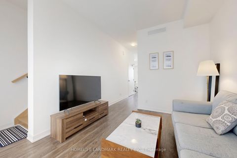 Photo 9 at 614 - 7 Steckley House Lane, Rural Richmond Hill, Richmond Hill