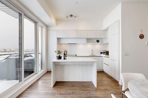 Photo 11 at 614 - 7 Steckley House Lane, Rural Richmond Hill, Richmond Hill