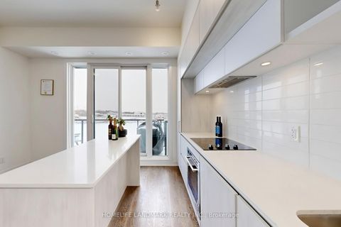 Photo 13 at 614 - 7 Steckley House Lane, Rural Richmond Hill, Richmond Hill