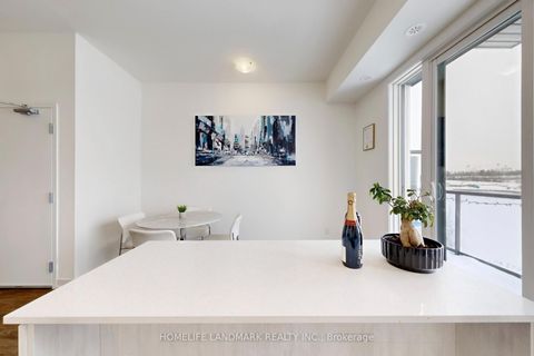 Photo 17 at 614 - 7 Steckley House Lane, Rural Richmond Hill, Richmond Hill