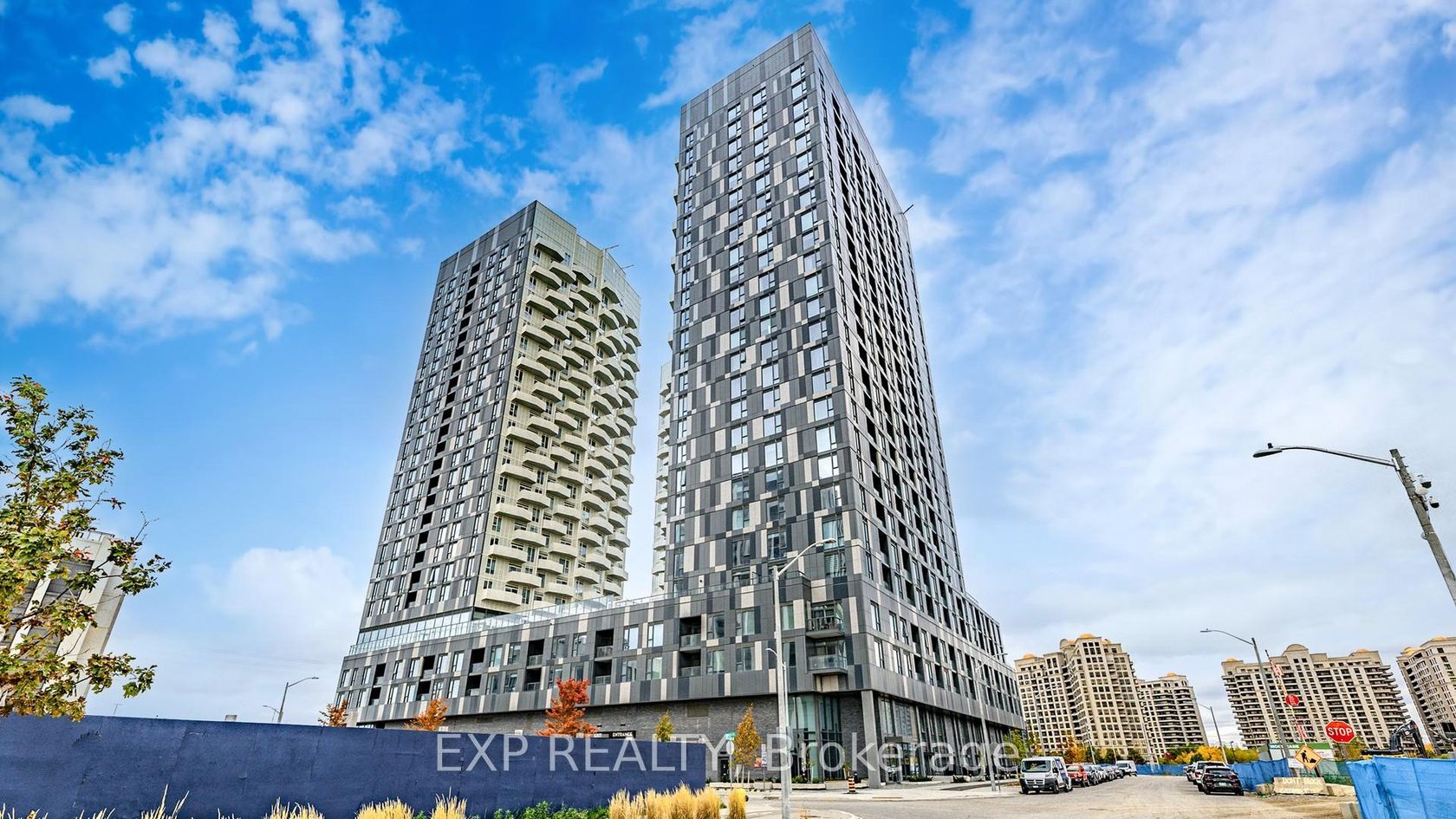 2414 - 10 Abeja Street, Concord, Vaughan photo number 2