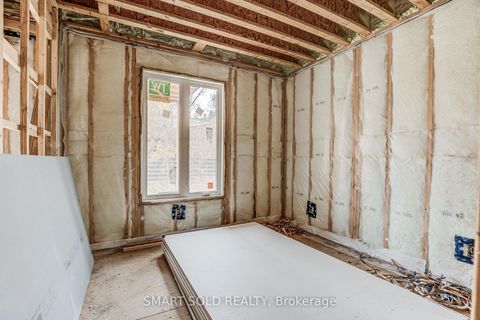 Photo 13 at 4 Forty Third Street, Long Branch, Toronto