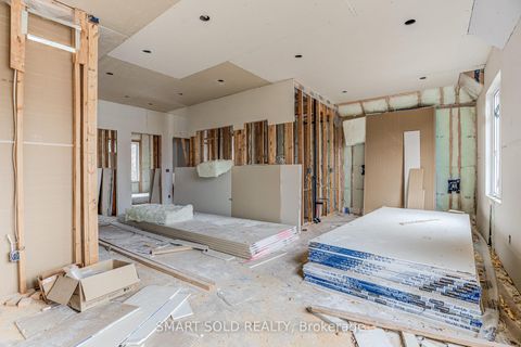 Photo 20 at 4 Forty Third Street, Long Branch, Toronto