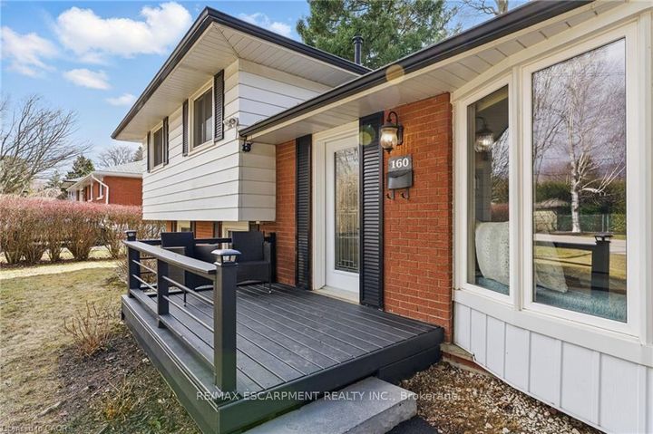 Photo 2 at 160 Council Crescent, Ancaster, Hamilton