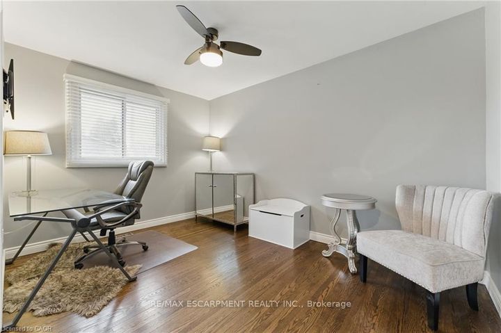 Photo 19 at 160 Council Crescent, Ancaster, Hamilton