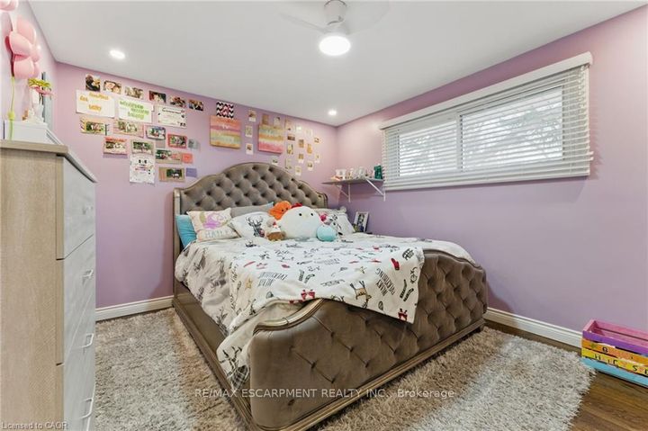 Photo 20 at 160 Council Crescent, Ancaster, Hamilton