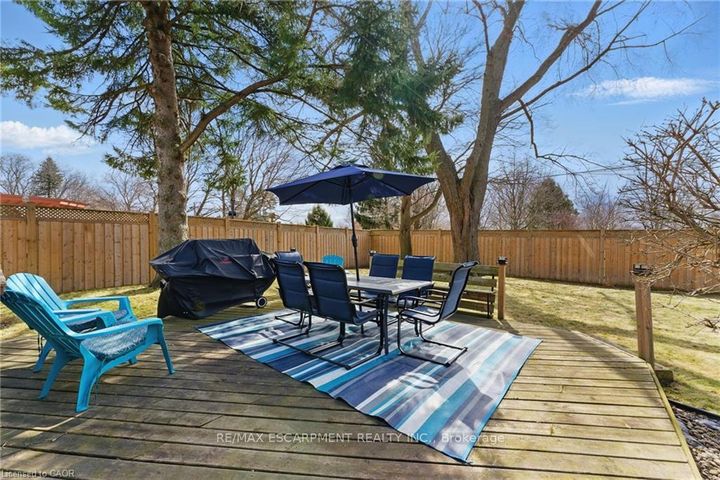 Photo 24 at 160 Council Crescent, Ancaster, Hamilton