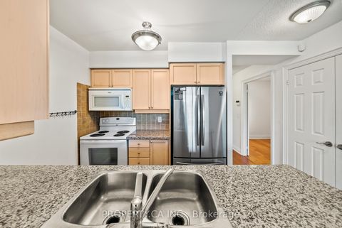 Photo 4 at 309 - 15 Greenview Avenue, Newtonbrook West, Toronto