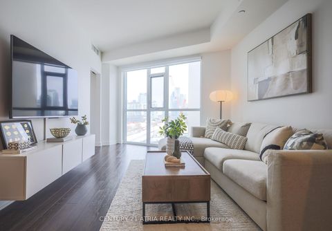 Photo 3 at 610 - 30 Ordnance Street, Niagara, Toronto