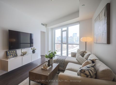 Photo 4 at 610 - 30 Ordnance Street, Niagara, Toronto