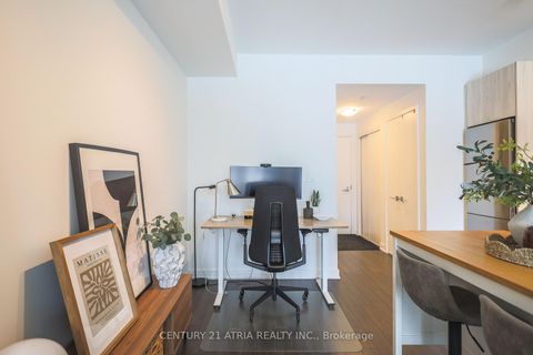 Photo 8 at 610 - 30 Ordnance Street, Niagara, Toronto