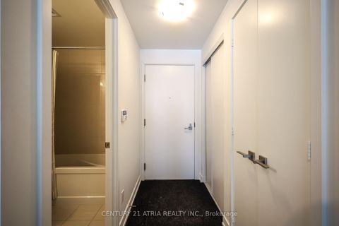 Photo 10 at 610 - 30 Ordnance Street, Niagara, Toronto