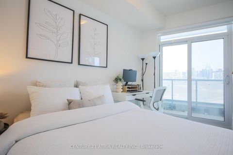 Photo 13 at 610 - 30 Ordnance Street, Niagara, Toronto