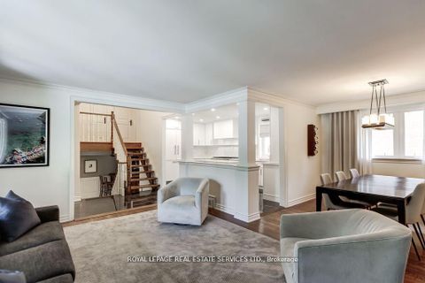 Photo 8 at 6 Cadman Court, Humber Valley, Toronto